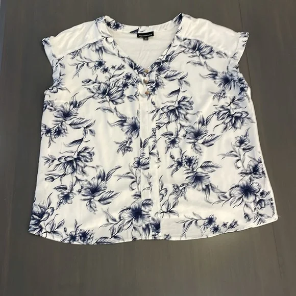 Fortune+Ivy mixed media top - Picture 3 of 7